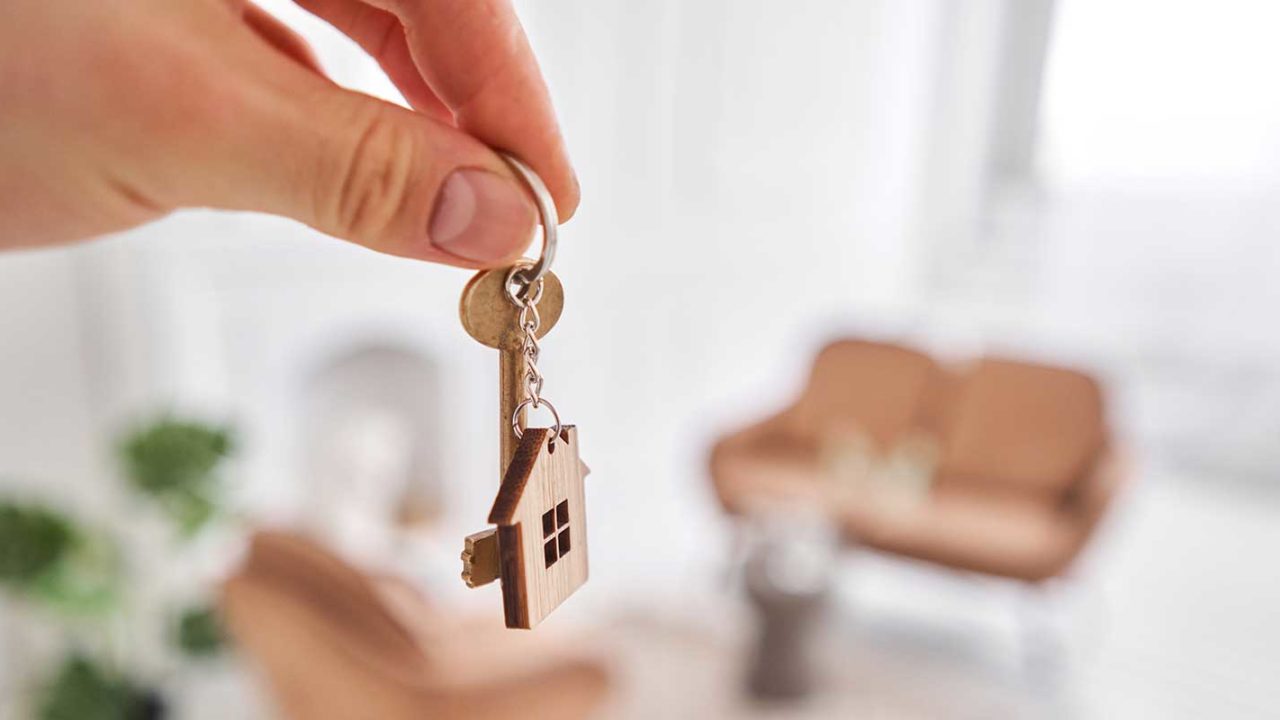 Spouse returning keys to home