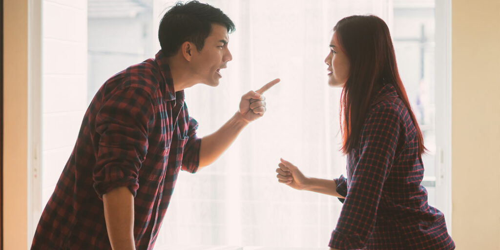 angry divorced couple