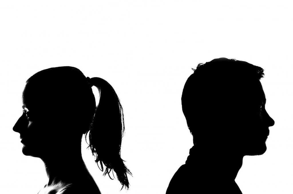 Couple in the middle of a divorce