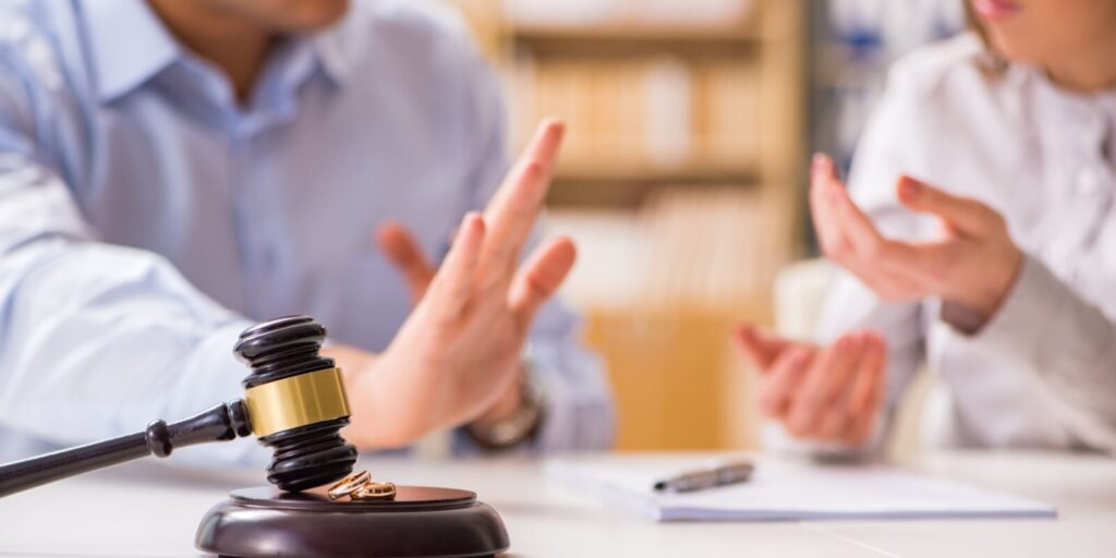 judge gavel deciding on marriage divorce