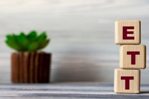 etf on wooden blocks