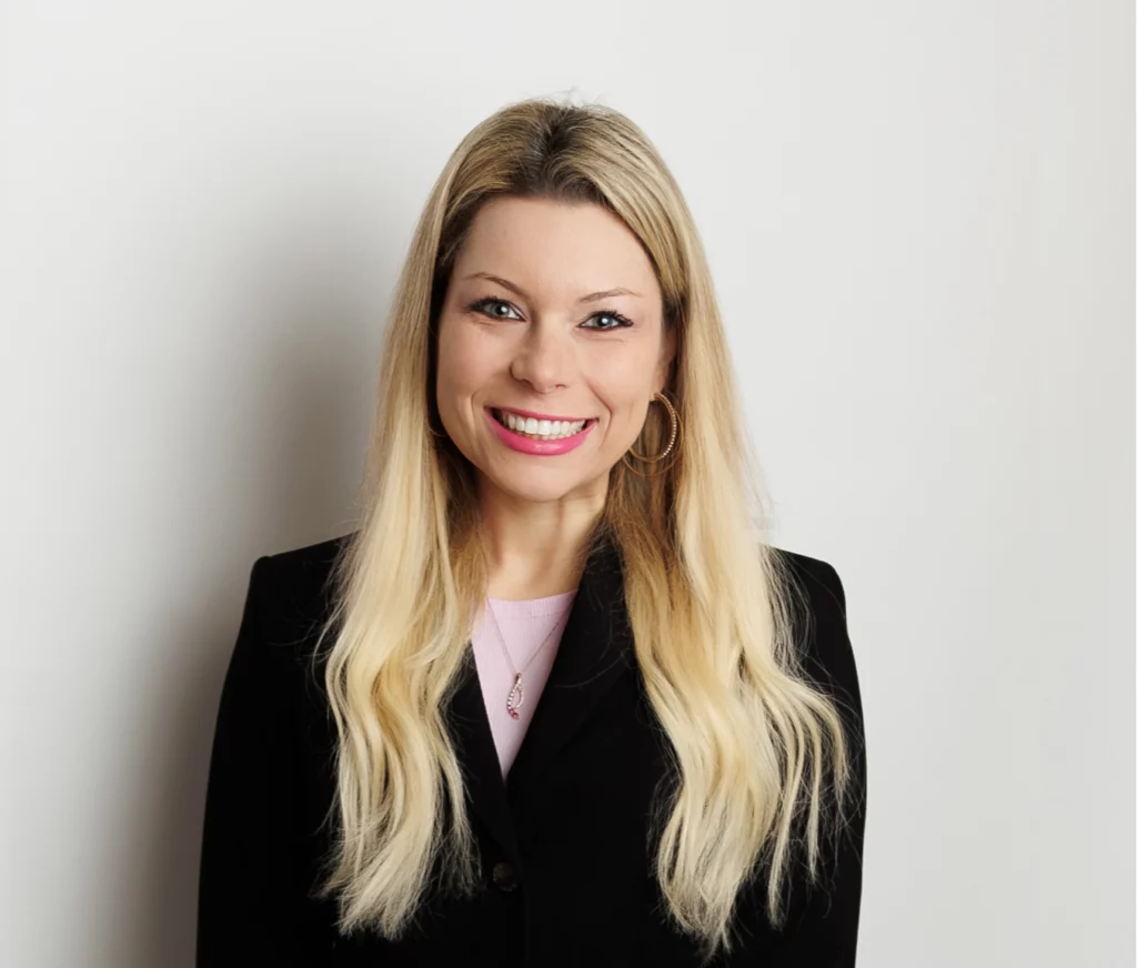 Adena Baer Headshot