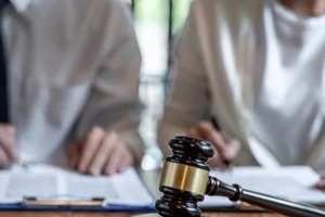 contract decree of divorce