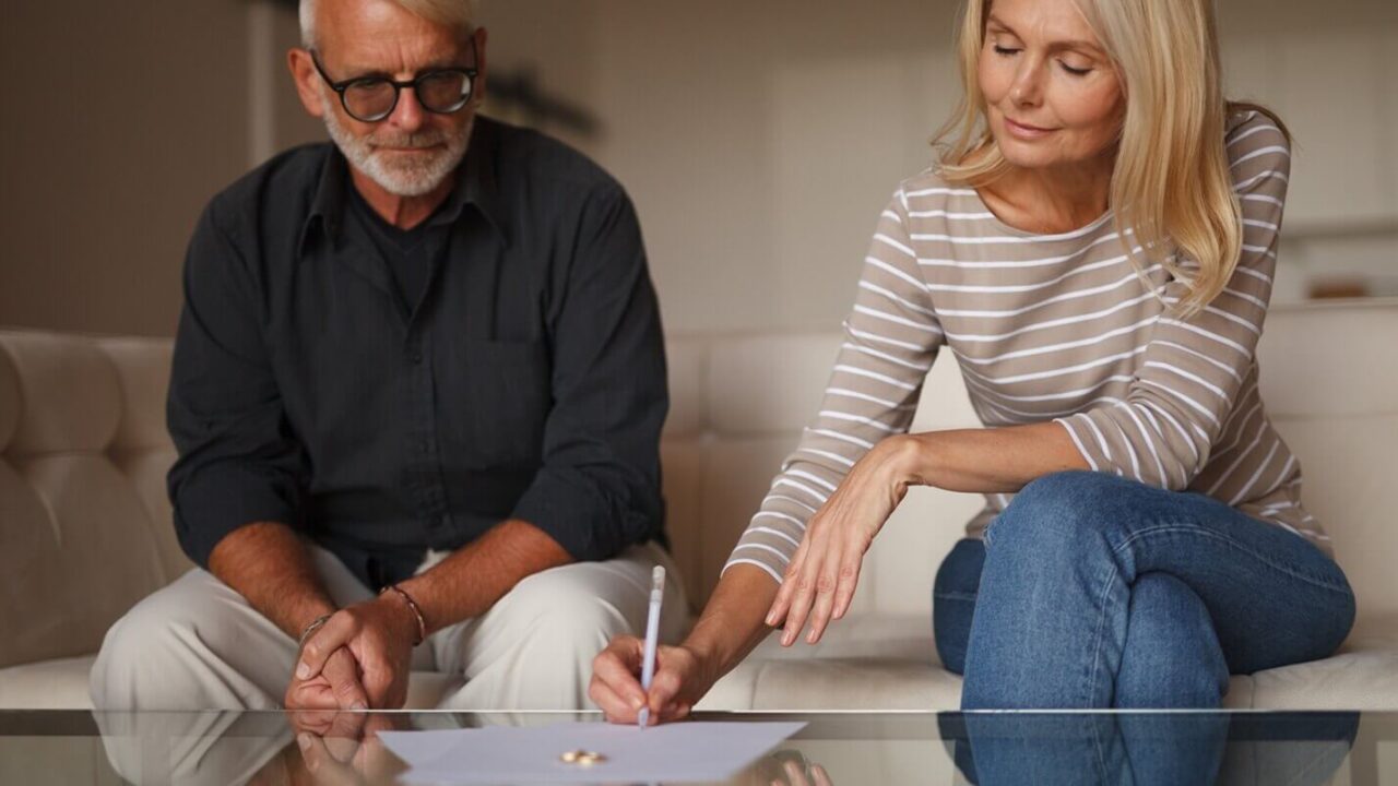 senior family separation, problems between husband and wife