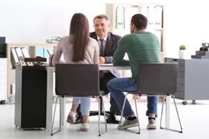 couple with divorce attorney